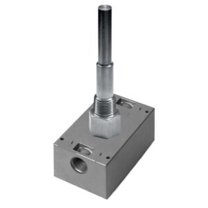 Transmitter w/ 1,000 Ohm RTD, Immersion, Machined Well, 2.5", NEMA 3R Enclosure, 2-10VDC Output